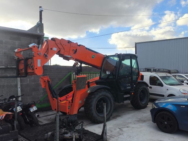 jcb