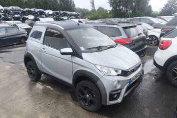 Uszkodzony aixam crossover na części